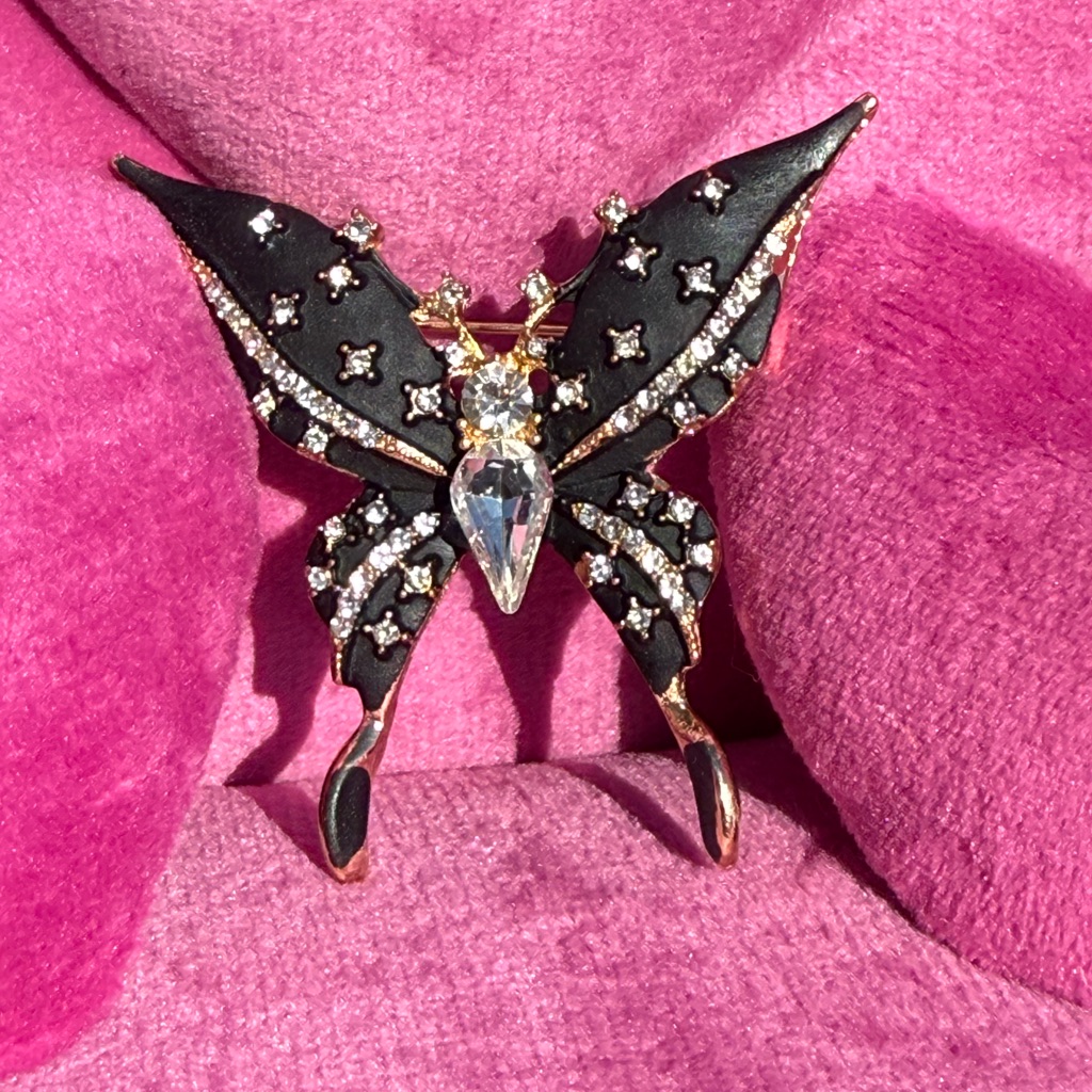 Nwt! Elegant Black Rhinestone Butterfly And Gold Brooch Stunning